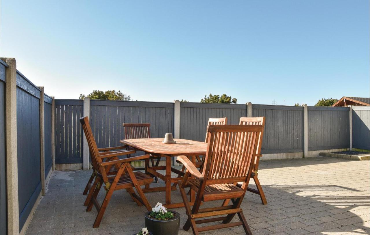 Three-Bedroom Holiday Home in Ringkøbing Buitenkant foto